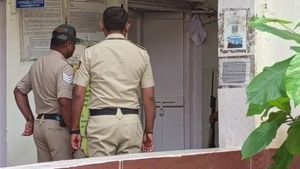 ಯುವಕನನ್ನು ಬೆತ್ತಲೆಗೊಳಿಸಿ ಹಲ್ಲೆ ಪ್ರಕರಣ: ರಾಷ್ಟ್ರ ನಾಯಕರಿಗೆ ಪತ್ರ ಬರೆದ ಹುಬ್ಬಳ್ಳಿ ಜನ