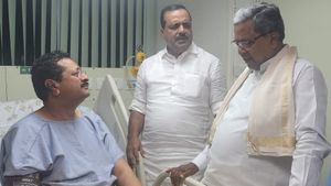 ಆಸ್ಪತ್ರೆಯಿಂದ ಡಿಸ್ಚಾರ್ಜ್‌ ಆದ ಬಸನಗೌಡ ಪಾಟೀಲ್‌ ಯತ್ನಾಳ್‌ 