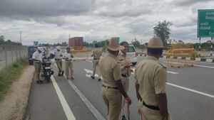  ಬೆಂಗಳೂರು-ಮೈಸೂರು ಎಕ್ಸ್‌ಪ್ರೆಸ್‌ವೇ: ವಾಹನ ಸವಾರರೇ ಎಚ್ಚರಿಕೆ! ವೇಗ ಮಿತಿ ಮೀರಿದರೆ ಬೀಳುತ್ತೆ ಕೇಸ್!
