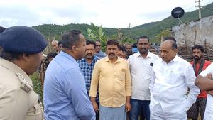  ಚಾಮರಾಜನಗರ: ಆನೆ ತುಳಿತದಿಂದ ಬಾಲಕ ಮೃತಪಟ್ಟರೂ ಬಾರದ ಪರಿಹಾರ: ಶಾಸಕ ಸಿ.ಪುಟ್ಟರಂಗಶೆಟ್ಟಿ ಆಕ್ರೋಶ