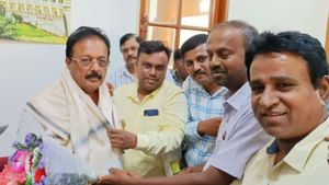 ಬೆಂಗಳೂರು ಮೈಸೂರು ಎಕ್ಸ್‌ಪ್ರೆಸ್‌ವೇ ಟೋಲ್ ಪಾವತಿಸದಂತೆ ಸಚಿವ ಚಲುವರಾಯಸ್ವಾಮಿ ಕರೆ 