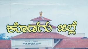 ಭಾರೀ ಮಳೆ; ಕೊಡಗು ಜಿಲ್ಲಾಡಳಿತದಿಂದ ಪ್ರವಾಸಿಗರಿಗೆ ಸೂಚನೆ 