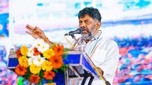 ಭಾಗ್ಯದ ಲಕ್ಷ್ಮೀ ಬಾರಮ್ಮ ಎಂಬ ಹಾಡು ಹಾಡಿ ಭಾಗ್ಯಲಕ್ಷ್ಮೀ ಯೋಜನೆಗೆ ನೋಂದಣಿ ಮಾಡಿಕೊಳ್ಳಿ ಎಂದ ಡಿಕೆಶಿ