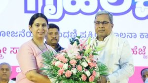 ಗೃಹಲಕ್ಷ್ಮಿ; ಉಡುಪಿ ಜಿಲ್ಲೆಯಲ್ಲಿ  2.58 ಲಕ್ಷ ಫಲಾನುಭವಿಗಳು 