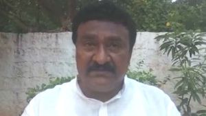 ಬಸವರಾಜ ರಾಯರೆಡ್ಡಿ ಮಾನಸಿಕ ರೋಗಿ, ಅಮಾನತ್ತು ಮಾಡಿ; ಹೆಚ್ ಆರ್ ಶ್ರೀನಾಥ್ ವಾಗ್ದಾಳಿ