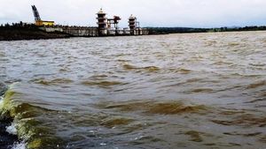 Monsoon Rain: ಕಬಿನಿ ಜಲಾಶಯ ಭರ್ತಿಗೆ 6 ಅಡಿ ಅಷ್ಟೇ ಬಾಕಿ, ನದಿಪಾತ್ರದ ಜನರಿಗೆ ಶುರುವಾಯ್ತು ಢವಢವ