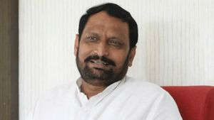 ವಿಪಕ್ಷ ನಾಯಕ ಆಯ್ಕೆ ವಿಳಂಬ; ಬಿಜೆಪಿಯ ದುರಂತದ ಕತೆ  ಎಂದು ಲಕ್ಷ್ಮಣ್‌ ಸವದಿ ಹೇಳಿದ್ಯಾಕೆ?