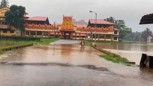  Monsoon Rain: ಮಂಗಳೂರಿನ ಬಪ್ಪನಾಡು ದುರ್ಗಾಪರಮೇಶ್ವರಿ ದೇವಸ್ಥಾನ ಜಲಾವೃತ