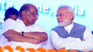  ಪ್ರಧಾನಿ ಮೋದಿಗೆ ಸನ್ಮಾನಿಸುವ ಕಾರ್ಯಕ್ರಮದಲ್ಲಿ ಶರದ್ ಪವಾರ್ ಭಾಗಿ: ಮಹಾರಾಷ್ಟ್ರ ರಾಜಕಾರಣದಲ್ಲಿ ದಿನಕ್ಕೊಂದು ಕನ್ಫ್ಯೂಷನ್