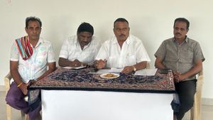 ಸದನದಲ್ಲಿ ಶಾಸಕರು ಬಾಯಿ ಚಪಲಕ್ಕೆ ಮಾತನಾಡಬಾರದು: ಇಕ್ಬಾಲ್ ಹುಸೇನ್ ವಿರುದ್ಧ ಜೆಡಿಎಸ್ ಕಿಡಿ