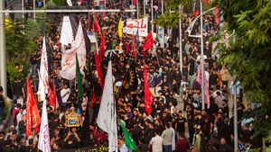 3 ದಶಕಗಳ ನಂತರ ಶ್ರೀನಗರದಲ್ಲಿ ಶಿಯಾ ಸಮುದಾಯದಿಂದ ಮೊಹರಂ ಮೆರವಣಿಗೆ!