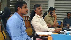 ಶಿವಮೊಗ್ಗ; ಅಕ್ರಮ ಮರಳು ದಂಧೆ ನಿಯಂತ್ರಣಕ್ಕೆ ಡಿಸಿ ಸೂಚನೆ 