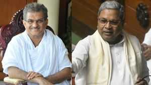 ಶಕ್ತಿ ಯೋಜನೆ ಯಶಸ್ವಿ:  ಸಿಎಂ ಸಿದ್ದರಾಮಯ್ಯರನ್ನು ಧರ್ಮಸ್ಥಳಕ್ಕೆ ಆಹ್ವಾನಿಸಿದ ವೀರೇಂದ್ರ ಹೆಗ್ಗಡೆ