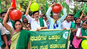 ತಮಿಳುನಾಡಿಗೆ ಕಾವೇರಿ ನೀರು ಹರಿಸದಂತೆ ಎಎಪಿ ಆಗ್ರಹ, ಪ್ರತಿಭಟನೆ