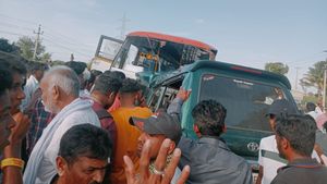  ಕನಕಪುರ: KSRTC ಬಸ್‌ ಹಾಗೂ ಕಾರಿನ ನಡುವೆ ಭೀಕರ ಅಪಘಾತ, 6 ಜನ ಸಾವು