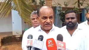 ಕಾಂಗ್ರೆಸ್ ಶಾಸಕರನ್ನು ಭ್ರಷ್ಟರನ್ನಾಗಿ ಮಾಡಿದವರೇ ಬಿಜೆಪಿಗರು- ಶಾಸಕ ಪುಟ್ಟರಂಗಶೆಟ್ಟಿ 