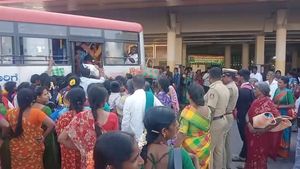  Shakti Scheme: ಚಾಮರಾಜನಗರ ಜಿಲ್ಲೆಯಲ್ಲಿ ಇಲ್ಲಿಯವರೆಗೂ 1 ಕೋಟಿಗೂ ಅಧಿಕ ಮಹಿಳೆಯರ ಪ್ರಯಾಣ