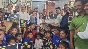ಚಂದ್ರಯಾನ 3 ಯಶಸ್ವಿಗಾಗಿ ವಿದ್ಯಾರ್ಥಿಗಳಿಂದ ಗಜಮುಖನಿಗೆ ವಿಶೇಷ ಪೂಜೆ