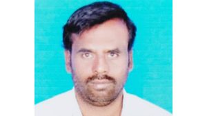 ಚಿಕ್ಕಮಗಳೂರು: ಮಳೆ ಇಲ್ಲದೆ ಬೆಳೆ ನಾಶ, ರೈತ ಸಾವಿಗೆ ಶರಣು