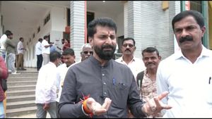  ನಮ್ಮವರು ಜನಸಾಮಾನ್ಯರ ಜೊತೆ ಇದ್ದರೆ ಕಾಂಗ್ರೆಸಿಗರಿಗೆ ಹೊಟ್ಟೆಉರಿ: ಸಿ.ಟಿ.ರವಿ ಹೀಗೆ ಹೇಳಿದ್ದೇಕೆ?