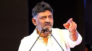 ರಾಜ್ಯ ಮಟ್ಟದ ವಕೀಲರ ಸಮ್ಮೇಳನದ ಆಹ್ವಾನ ಪತ್ರಿಕೆಯಿಂದ ಡಿಕೆ ಶಿವಕುಮಾರ್‌ ಹೆಸರು ಹೊರಕ್ಕೆ 
