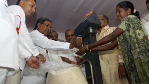 ಆಗಸ್ಟ್‌  ತಿಂಗಳ ಪಡಿತರ ಪಡೆಯುವವರಿಗೆ ಮಹತ್ವದ ಸೂಚನೆ 
