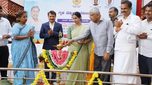 ನುಡಿದಂತೆ ನಡೆದಿದ್ದೇವೆ, 3 ತಿಂಗಳಲ್ಲಿ ಮೂರನೇ ಗ್ಯಾರಂಟಿ ಜಾರಿ: ಸಚಿವೆ ಲಕ್ಷ್ಮಿ ಹೆಬ್ಬಾಳ್ಕರ್