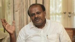  ನೈಸ್‌ ರಸ್ತೆ ಅಕ್ರಮ: ಪ್ರಧಾನಿ ಮೋದಿ ಭೇಟಿಗೆ ಕುಮಾರಸ್ವಾಮಿ ನಿರ್ಧಾರ- ರಾಜಕೀಯದಲ್ಲಿ ಮಹತ್ವ ಪಡೆದುಕೊಂಡ ಎಚ್‌ಡಿಕೆ ನಡೆ