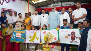 ಮೈಸೂರಿನಲ್ಲಿ ಪೂರಕ ಪೌಷ್ಠಿಕ ಆಹಾರ ಕಾರ್ಯಕ್ರಮಕ್ಕೆ ಚಾಲನೆ ನೀಡಿದ ಡಾ.ಹೆಚ್.ಸಿ.ಮಹದೇವಪ್ಪ
