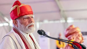 ಕರ್ನಾಟಕ ಕಾಂಗ್ರೆಸ್‌ ಸರ್ಕಾರದ ಗ್ಯಾರಂಟಿಗಳ ವಿರುದ್ಧ ಪ್ರಧಾನಿ ಮೋದಿ ವಾಗ್ದಾಳಿ 