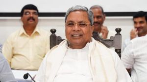 ಜನರು ನನ್ನ ಮನೆ ಬಾಗಿಲಿಗೆ ಸಣ್ಣ ಪುಟ್ಟ ಸಮಸ್ಯೆಗಳಿಗೆ ಬರಬೇಕಾ: ಅಧಿಕಾರಿಗಳ ವಿರುದ್ಧ ಸಿದ್ದರಾಮಯ್ಯ ಕಿಡಿ 