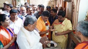 ಸಿಎಂ, ಡಿಸಿಎಂ ಸಂಬಂಧ ಸುಧಾರಿಸುತ್ತಿದೆ: ಸಿಎಂ ಸಿದ್ದರಾಮಯ್ಯ