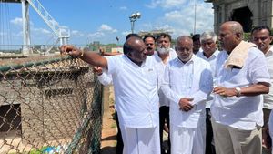  ತಮಿಳುನಾಡಿಗೆ ನೀರು ಹರಿಸದಿದ್ದರೆ ನ್ಯಾಯಾಂಗ ನಿಂದನೆಗೆ ಗುರಿಯಾಗುವುದಿಲ್ಲ-ಕುಮಾರಸ್ವಾಮಿ