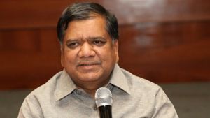 ಬಿಜೆಪಿಯಲ್ಲಿ ಅಸಮಾಧಾನದ ಕಿಚ್ಚು; ಅನೇಕ ಅತೃಪ್ತ ಬಿಜೆಪಿಗರು ನನ್ನ ಸಂಪರ್ಕದಲ್ಲಿ;  ಹೊಸ ಬಾಂಬ್‌ ಸಿಡಿಸಿದ ಮಾಜಿ ಸಿಎಂ 