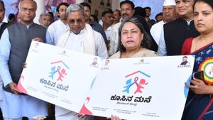 ಕೂಸಿನ ಮನೆ ಲಾಂಛನ ಬಿಡುಗಡೆ, ಏನಿದು ಯೋಜನೆ? 