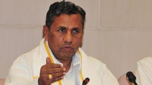  Loksabha Election 2024: ಕೋಲಾರದಿಂದ ಸ್ಪರ್ಧೆ : ಸಚಿವ ಕೆಹೆಚ್ ಮುನಿಯಪ್ಪ ಅಚ್ಚರಿಯ ಹೇಳಿಕೆ