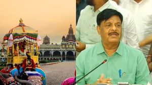  Mysuru dasara 2023: ಬರ ಹಿನ್ನೆಲೆ ಈ ಬಾರಿ ಸರಳ ದಸರಾ: ಸಚಿವ ಎಚ್‌.ಸಿ.ಮಹದೇವಪ್ಪ