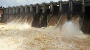 ಕಾವೇರಿ ವಿಚಾರದಲ್ಲಿ ಸರ್ಕಾರ ಒತ್ತಡಕ್ಕೆ ಜಗ್ಗಬಾರದು, ಬಿಜೆಪಿ ನಿಮ್ಮೊಂದಿಗಿದೆ: ಬೊಮ್ಮಾಯಿ