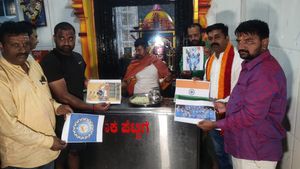 Aditya L1: ಸೂರ್ಯ ಶಿಕಾರಿ ಯಶಸ್ವಿಗೆ ಆಂಜನೇಯನಿಗೆ ಕರವೇ ಪ್ರಾರ್ಥನೆ 