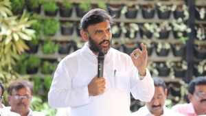  ಡಿಎಂಕೆ ಸರ್ಕಾರ ತೃಪ್ತಿಪಡಿಸಲು ಕಾಂಗ್ರೆಸ್‌ ರಾಜ್ಯದ  ಹಿತವನ್ನು ಬಲಿ ಕೊಟ್ಟಿದೆ: ಸುಧಾಕರ್‌