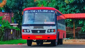 ಉತ್ತರ ಕನ್ನಡದಲ್ಲಿ ಶಕ್ತಿ ಯೋಜನೆ ಯಶಸ್ವಿ: 100 ಹೊಸ ಬಸ್ ಬೇಡಿಕೆ ಸಲ್ಲಿಸಿದ ಅಧಿಕಾರಿಗಳು!