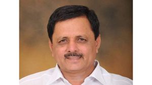  Madal Virupakshappa: ಪ್ರಕರಣದ ತನಿಖೆಯನ್ನು CBI ಇಲ್ಲವೇ SITಗೆ ನೀಡುವಂತೆ ಹೈಕೋರ್ಟ್ ದ್ವಿಸದಸ್ಯ ಪೀಠ ಸೂಚನೆ