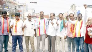  ಕಾವೇರಿ ಕಿಚ್ಚು: ಕನ್ನಡಿಗರಿಗೆ ಚಾಕೊಲೇಟ್ ಕೊಟ್ಟ ಸರ್ಕಾರ: ಕರ್ನಾಟಕ ಸೇನಾ ಪಡೆ ಆಕ್ರೋಶ