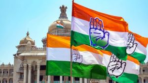 ಪಾಲಿಕೆ 7 ಸದಸ್ಯರು ಕಾಂಗ್ರೆಸ್ ತೆಕ್ಕೆಗೆ: ಸದ್ಯದಲ್ಲೇ ಮೇಯರ್ ಸ್ಥಾನಕ್ಕೆ ಚುನಾವಣೆ