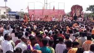  ಚಿತ್ರದುರ್ಗದಲ್ಲಿ ಹಿಂದೂ ಮಹಾಗಣಪತಿಯ ಬೃಹತ್ ಶೋಭಾಯಾತ್ರೆ ಆರಂಭ