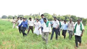  ಬೆಳಗಾವಿಯಲ್ಲಿ ಕೇಂದ್ರ ಬರ ಅಧ್ಯಯನ ತಂಡ: ಮಳೆ ಕೊರತೆಯಿಂದ 2.78ಲಕ್ಷ ಹೆಕ್ಟೇರ್ ಬೆಳೆಹಾನಿ