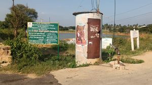  ಚಿಕ್ಕಬಳ್ಳಾಪುರದಲ್ಲಿ ಕುಡಿಯುವ ನೀರಿಗೆ ಅಭಾವ: ಖಾಸಗಿ ಕೊಳವೆ ಬಾವಿಗಳ ಬಳಕೆ