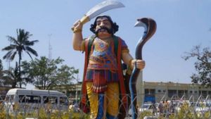  ಮಹಿಷಾ ದಸರಾ, ಚಲೋ ಚಾಮುಂಡಿ ಬೆಟ್ಟ ಕಾರ್ಯಕ್ರಮಕ್ಕೆ ಬ್ರೇಕ್‌ ಹಾಕಿದ ಪೊಲೀಸ್‌ ಇಲಾಖೆ