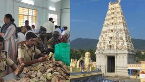  ಮಲೆ ಮಾದಪ್ಪನ ಹುಂಡಿ ಎಣಿಕೆ: ಕೇವಲ 39 ದಿನಗಳಲ್ಲಿ 2 ಕೋಟಿಗೂ ಅಧಿಕ ಹಣ ಸಂಗ್ರಹ