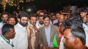  ಮೈಸೂರಿನಲ್ಲಿ ದಸರಾ ಸಂಭಮ: ಫಲಪುಷ್ಪ ಪ್ರದರ್ಶನ, ಆಹಾರ ಮೇಳ ವೀಕ್ಷಿಸಿದ ಸಚಿವ ಹೆಚ್.ಸಿ.ಮಹದೇವಪ್ಪ